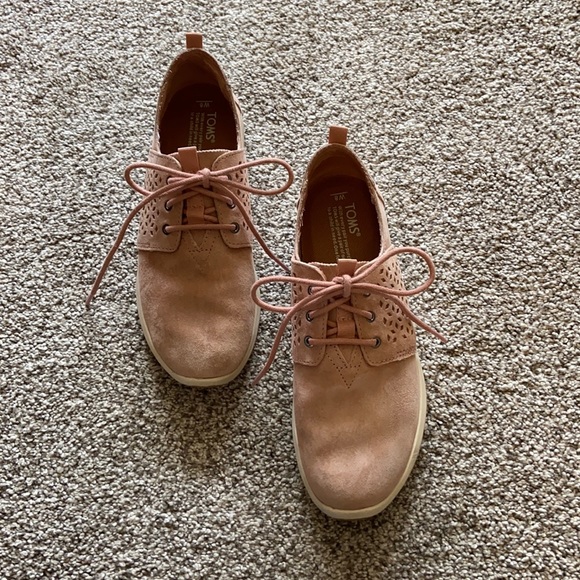 Toms Pink Suede Sneakers - Picture 1 of 4